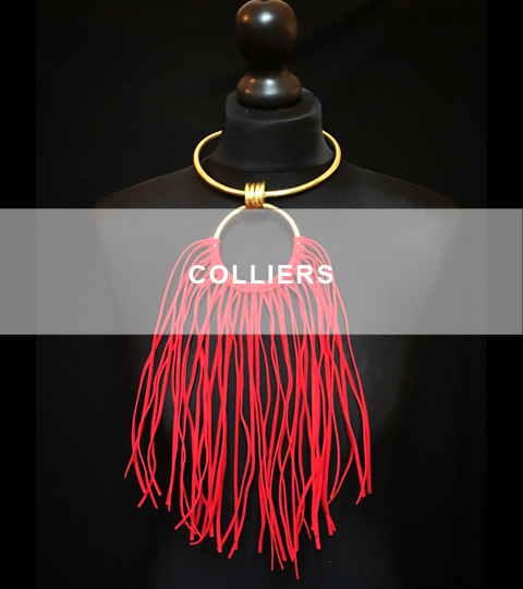 vers les colliers de la boutique