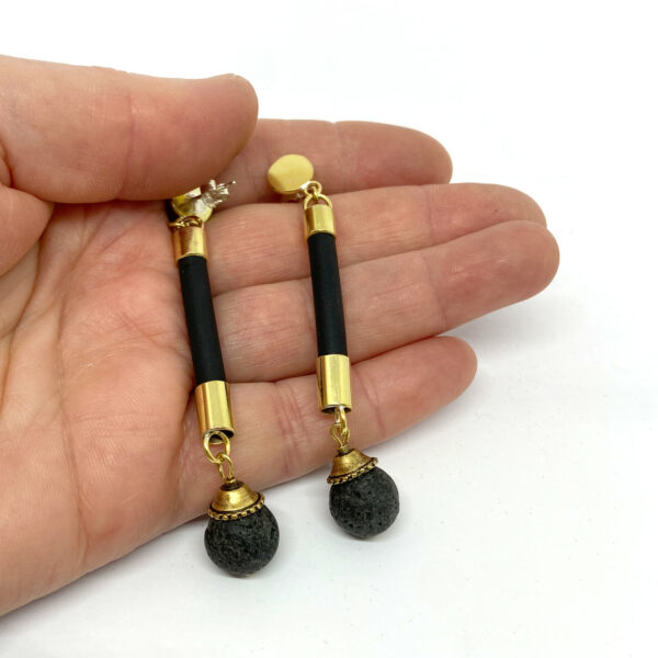 Boucles d'oreilles fait main en caoutchouc et laiton